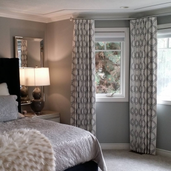 geometric curtains, classic-style room, faux-fur throw