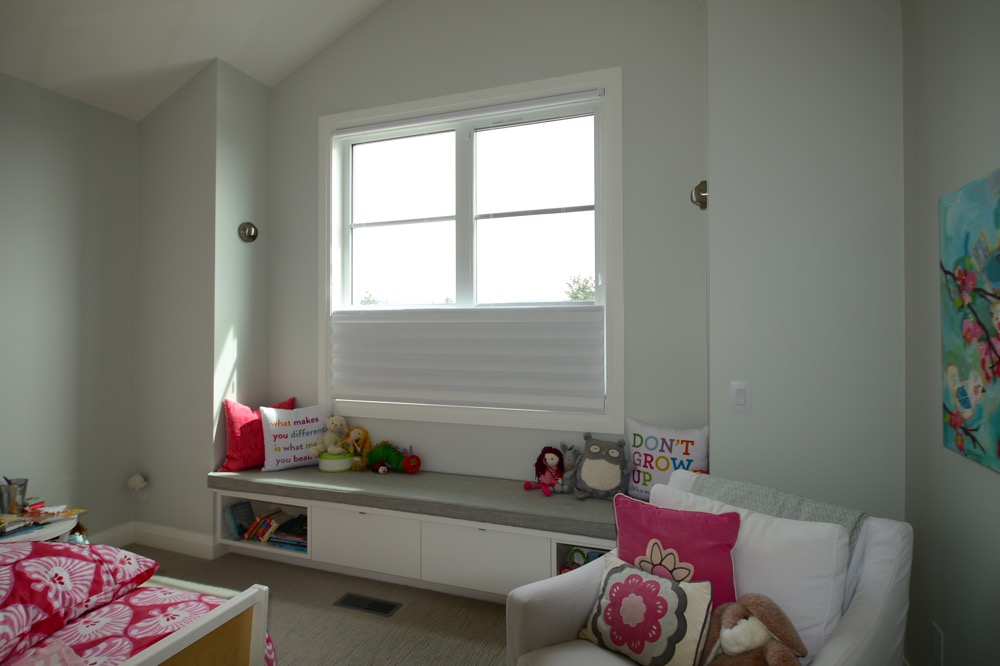 hunter douglas blinds in bedroom